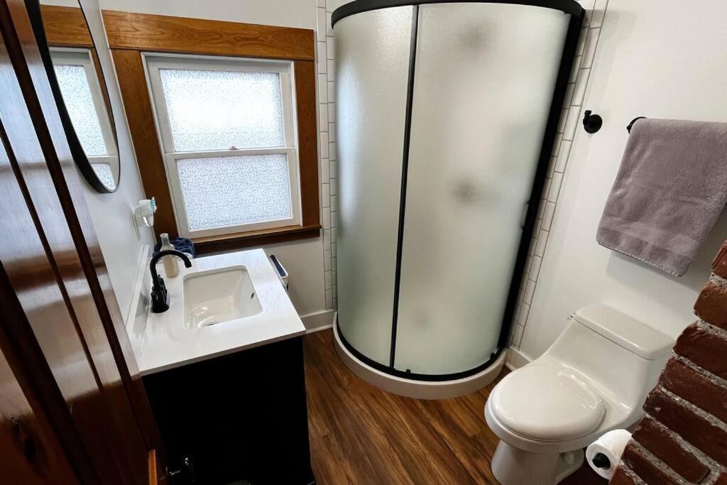 Fiesinger House - Private 3-Bd Unit In Historic Home, Downtown Sandusky Luaran gambar